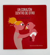 Load image into Gallery viewer, Un corazon dentro de otro corazon